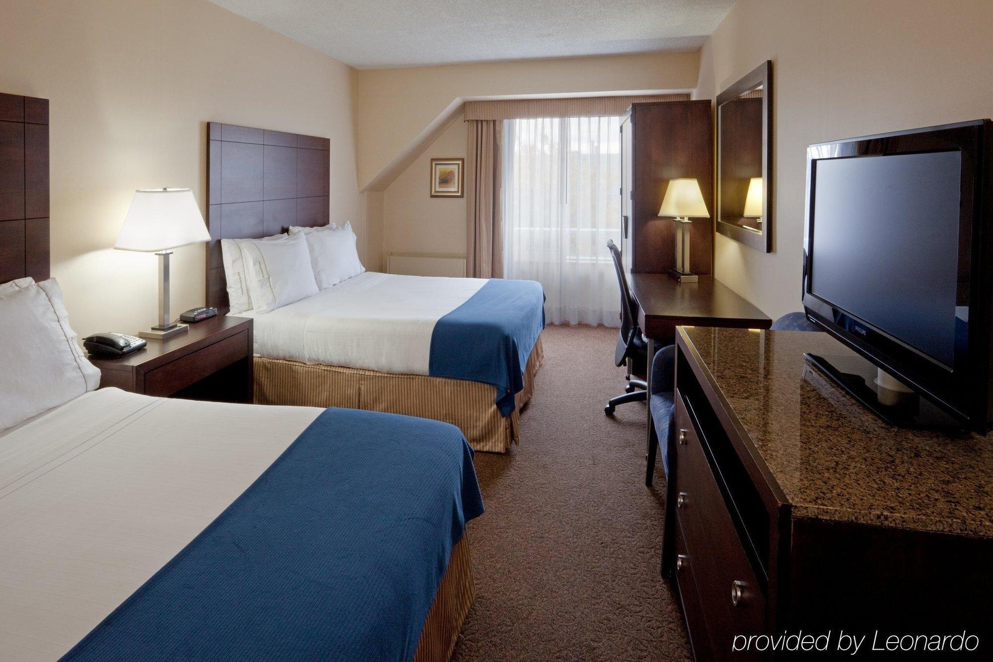 Quality Inn Сен-Жан-сюр-Рішельйо Номер фото