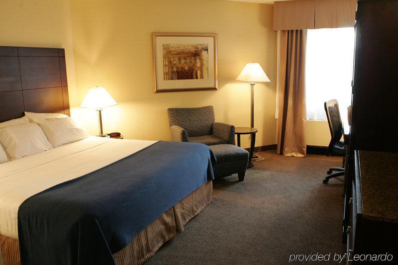 Quality Inn Сен-Жан-сюр-Рішельйо Номер фото