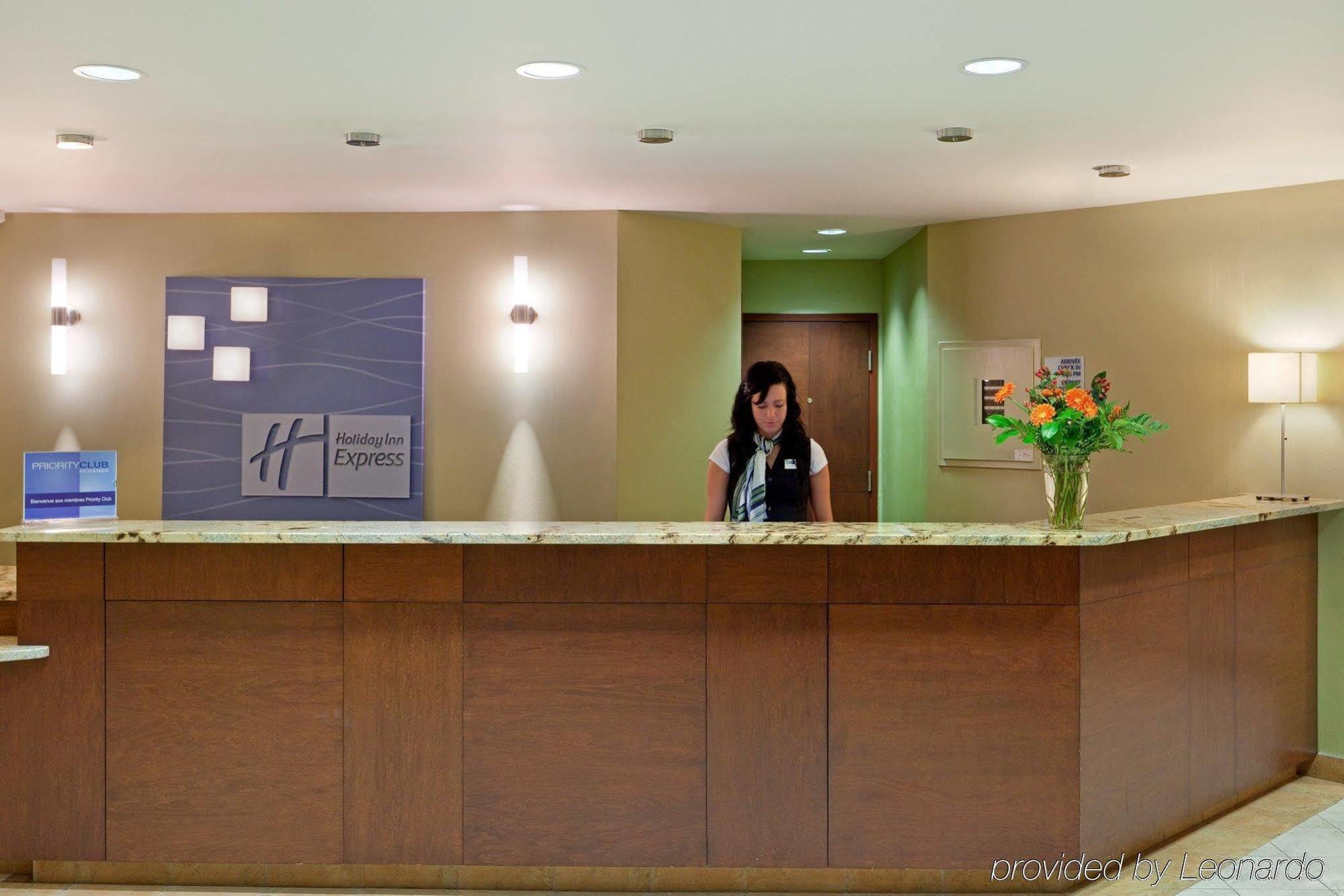 Quality Inn Сен-Жан-сюр-Рішельйо Інтер'єр фото